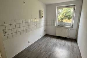 3-Zimmer-Wohnung im Erdgeschoss mit Renovierungsbonus – Gestalten Sie Ihr neues Zuhause in Thiede – Pappeldamm 57, 38239 Thiede, Salzgitter – Vorschaubild 4