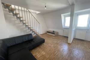 Befristet, teilmöbliert: DG-Maisonette mit 4 Zimmern, EBK, Nähe U-Bahn – Die vollständige Adresse der Immobilie erhältst du vom Anbieter., 70327 Wangen, Stuttgart – Vorschaubild 3