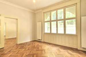 Lichtdurchflutete Altbau-Perle mit EBK & Wintergarten – Stuttgart – Vorschaubild 9