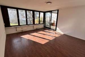 Den Rhein um die Ecke ! - 3 Zimmer mit Balkon – Die vollständige Adresse der Immobilie erhältst du vom Anbieter., 53117 Bonn-Castell, Bonn – Vorschaubild 2