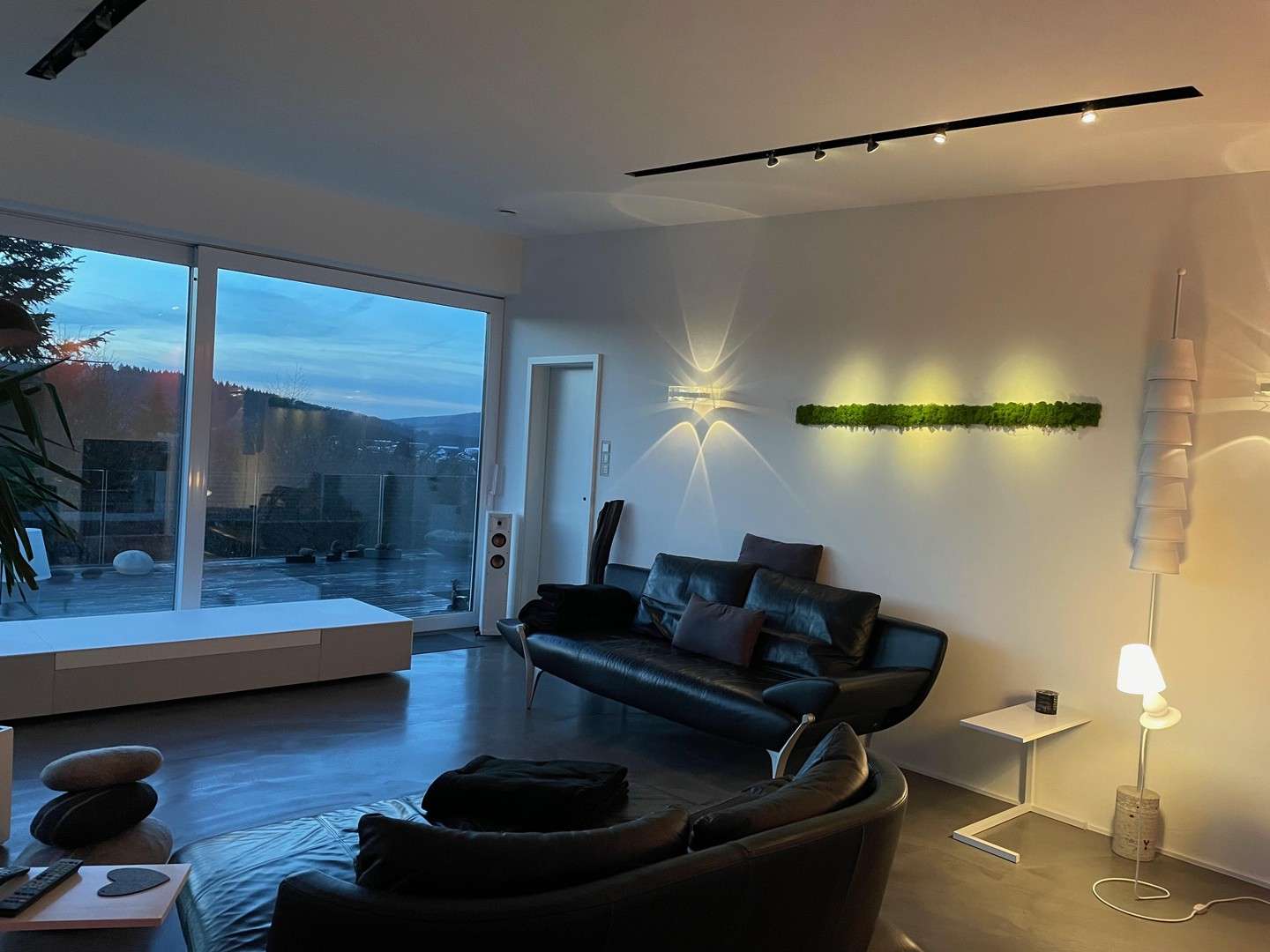 Immobilie in Mittenaar - Architekten TraumHaus mit Weitsicht - Bild 2