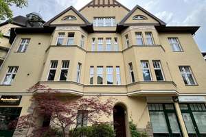 ca. 10 m²  West-Terrasse und ein Kamin im Wohnbereich – Hundekehlestraße 33, 14199 Schmargendorf, Berlin – Vorschaubild 2