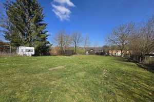 Gartenparadies für Familien: Geräumige DHH mit riesigem Grundstück und Baupotenzial zu verkaufen... – Dr. Erdmann-Straße  17, 71577 Rems-Murr-Kreis – Vorschaubild 7