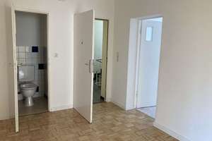 Geräumige, gepflegte 4 Zimmer-Wohnung mit Balkon in ruhiger guter Stadtrandlage – Die vollständige Adresse der Immobilie erhältst du vom Anbieter., 34125 Fasanenhof, Kassel – Vorschaubild 4