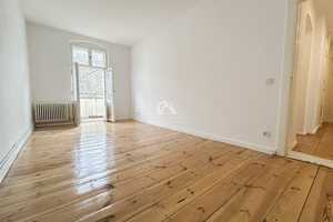 HELLE 2-ZIMMER-WOHNUNG MIT BALKON I DIELENBODEN I GEPFLEGT I RUHIG I PROVISIONSFREI – Holsteinische Straße 13, 10717 Berlin – Vorschaubild 6