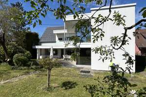 Exklusives Einfamilienhaus in Ottenhausen: Klassik trifft Moderne – Die vollständige Adresse der Immobilie erhältst du vom Anbieter., 75334 Straubenhardt – Vorschaubild 1