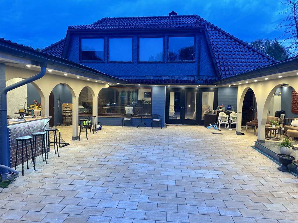 Immobilie in Blomesche Wildnis - Exklusives Einfamilienhaus mit Wasserzugang, mediterraner Terrasse und großem Traumgrundstück - Bild 3