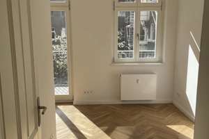 Hochwertige 2Z Altbauwohnung mit Südbalkon in PBerg – Schönhauser Allee 132, 10437 Prenzlauer Berg, Berlin – Vorschaubild 2