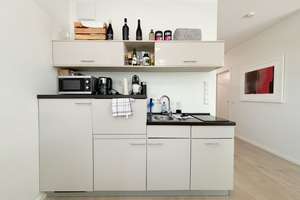 Exklusives Wohnen mit Rheinblick! Möbliertes Appartement in Köln/ Bayenthal – Die vollständige Adresse der Immobilie erhältst du vom Anbieter., 50968 Bayenthal, Köln – Vorschaubild 4