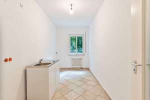 Vielseitige 4-Zimmer-Wohnung mit modernisiertem Wohngefühl in Charlottenburg – Die vollständige Adresse der Immobilie erhältst du vom Anbieter., 10589 Charlottenburg, Berlin – Vorschaubild 5