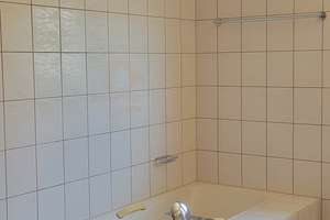 Helle 3,5‑Zimmer‑DG‑Wohnung mit Loggia und Stellplatz – Die vollständige Adresse der Immobilie erhältst du vom Anbieter., 74676 Niedernhall – Vorschaubild 5