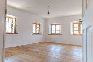 Einzigartiges Bauernhaus 1482 - Luxus-Sanierung & Erstbezug – Die vollständige Adresse der Immobilie erhältst du vom Anbieter., 83569 Vogtareuth – Vorschaubild 19