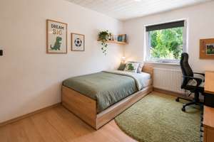 Sonnige Erdgeschosswohnung mit viel Platz, eigenem Garten, Terrasse und Balkon! – Die vollständige Adresse der Immobilie erhältst du vom Anbieter., 71083 Herrenberg – Vorschaubild 6