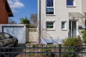 Gepflegtes Reihenendhaus mit Garage - sofort los wohnen – Die vollständige Adresse der Immobilie erhältst du vom Anbieter., 13591 Staaken, Berlin – Vorschaubild 2