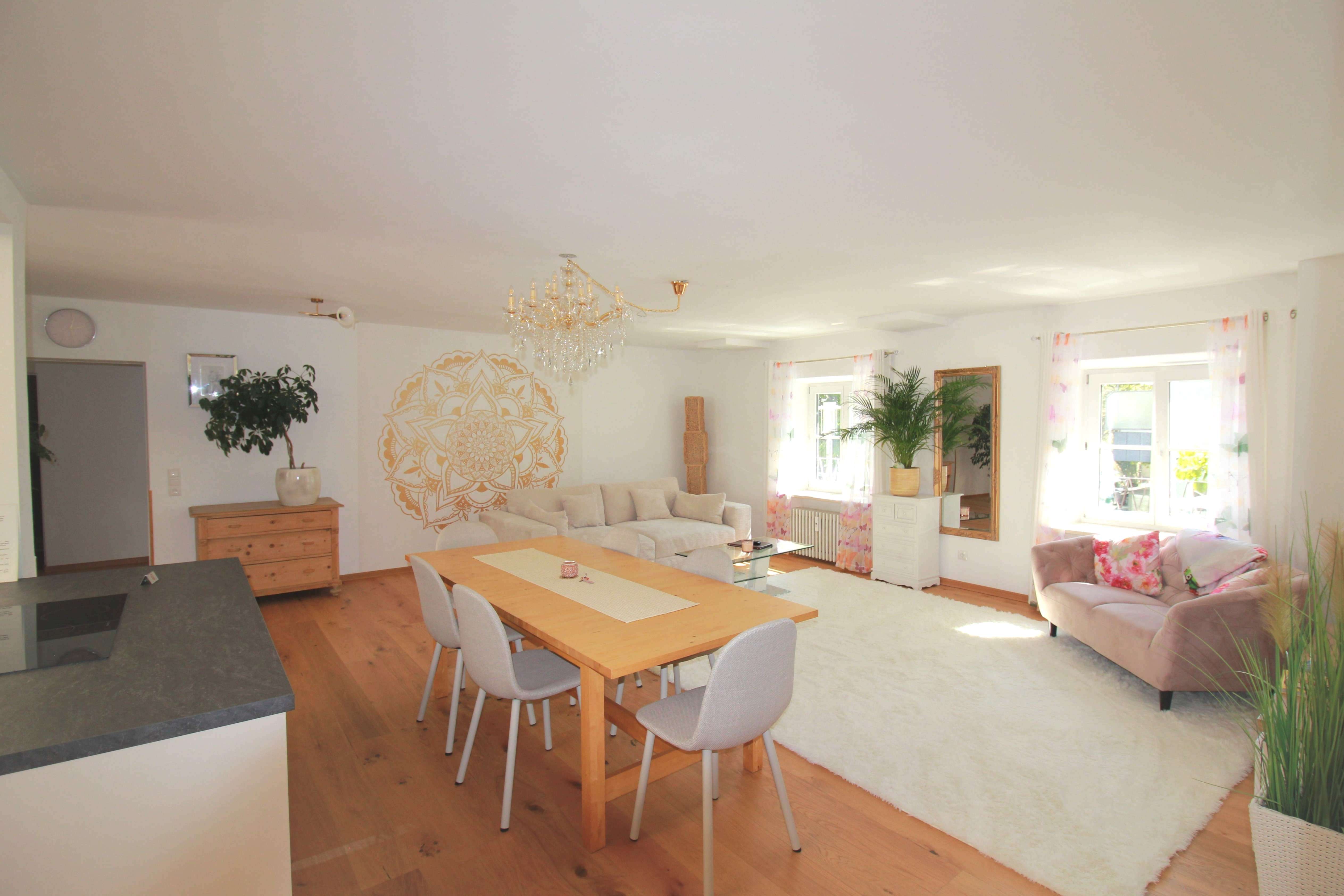 Immobilie in Kolbermoor - **Traumhaft schöne ca. 130 m² Wohnung mit Lichtinnenhof in Kolbermoor** - Bild 4