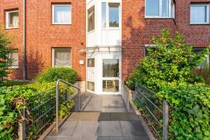 Seltene Terrassenwohnung. 2-Zimmer. 64m² mit Tiefgaragenstellplatz. Ruhige Lage. Barrierearm. – 40470 Rath, Düsseldorf – Vorschaubild 3