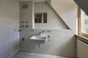 Charmante 2-Zimmer-Maisonette im Dachgeschoss in begehrter Lage von Söflingen an der Endhaltestelle. – Die vollständige Adresse der Immobilie erhältst du vom Anbieter., 89077 Söflingen, Ulm – Vorschaubild 10