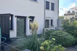 Exklusives, neuwertiges 5-Zimmer-Reihenhaus mit gehobener Innenausstattung und EBK in Großhabersdorf – Nürnberger Straße 35b, 90613 Fürth (Kreis) – Vorschaubild 4