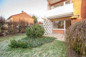 Traumverwirklichung im Erdgeschoss: Helle 2,5-Zimmer-Wohnung mit Süd-Loggia & modernem Bad