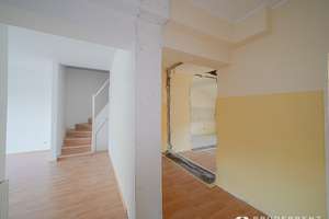 3-4 Zimmer: Maisonette-Dachgeschosswohnung mit Terrasse direkt auf der Luegallee – Luegallee 10, 40545 Oberkassel, Düsseldorf – Vorschaubild 9
