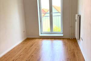 TOP! Modernisierte 2-Zimmerwohnung mit großer Terrasse nahe Biosphäre in Potsdam – Nedlitzer Straße 8d, 14469 Nauener Vorstadt, Potsdam – Vorschaubild 5