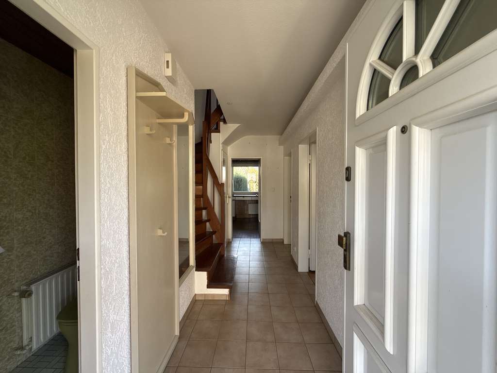 Immobilie in Steinbach - Reihenendhaus in Steinbach (Taunus) Provisionsfrei - Bild 2