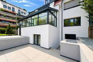 Immobilienrarität im Inneren Osten – exklusive Stadtvilla-Wohnung mit außergewöhnlichem Privatgarten – Die vollständige Adresse der Immobilie erhältst du vom Anbieter., 93055 Ostenviertel, Regensburg – Vorschaubild 9