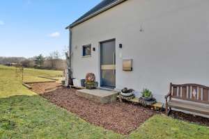 Einzigartiger Baustil! Neuwertiges Einfamilienhaus mit WU-Keller und Galerie in naturnaher Lage – Die vollständige Adresse der Immobilie erhältst du vom Anbieter., 91361 Pinzberg – Vorschaubild 9