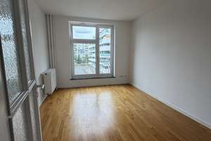 Familienwohnung mit 2 Bädern und 2 Balkonen direkt im Zentrum – Wallstraße 17, 1067 Innere Altstadt, Dresden – Vorschaubild 9
