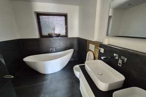 Attraktiver Bungalow mit großem Garten in ruhiger und bevorzugter Wohnlage... – Stefan-Zweig-Weg 32, 41068 Venn, Mönchengladbach – Vorschaubild 2