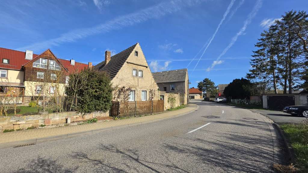 Immobilie in Karsdorf - Charmantes Bauernhaus mit 5 Zimmern und Garage in Karsdorf OT Wennungen - Bild 0