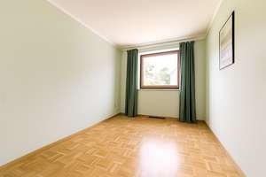 Doppelhaushälfte mit Wohlfühlcharakter und ruhiger Lage in Ottobrunn – Die vollständige Adresse der Immobilie erhältst du vom Anbieter., 85521 Ottobrunn – Vorschaubild 12
