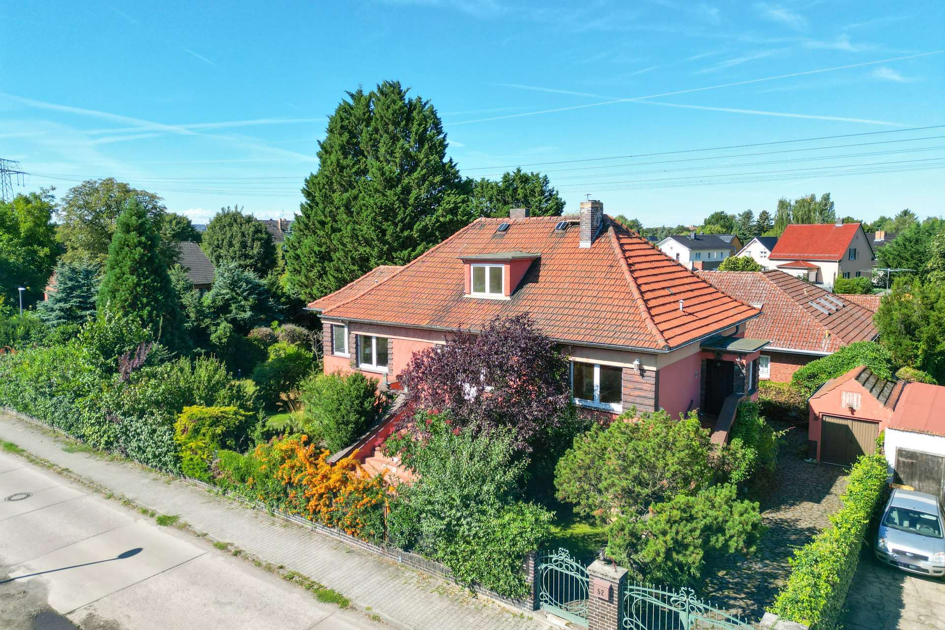 Mehrgenerationen-Traum: Zweifamilienhaus nahe Baumschulenweg mit Entwicklungsbedarf und Potenzial!, Berlin – Bild 2