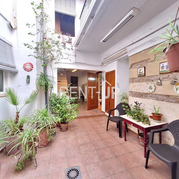 FANTASTISCHES HAUS ZUM EINZIEHEN MIT NEUEM DACH