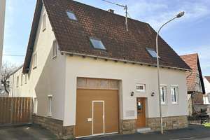 Ideal für Familien: 6-Zimmer und eine Einliegerwohnung warten auf Sie!