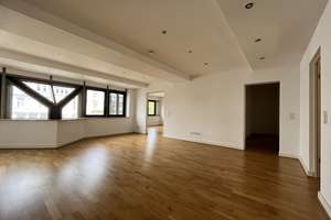 *Stilvolle 4 Zimmerwohnung mit Einbauküche und En Suite Badezimmer – Bahnhofstraße 20, 65185 Mitte, Wiesbaden – Vorschaubild 1