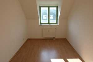 Hoch hinaus mit einer süßen DG-Wohnung mit Laminat! – Frankenberger Str. 195, 9131 Chemnitz – Vorschaubild 4