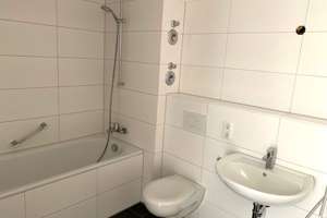 Attraktive 3-Zimmer-Wohnung in ruhiger Lage mit Wohnberechtigungsschein (Stufe II) – Lotte-Branz-Str. 19, 93055 Burgweinting-Harting, Regensburg – Vorschaubild 4