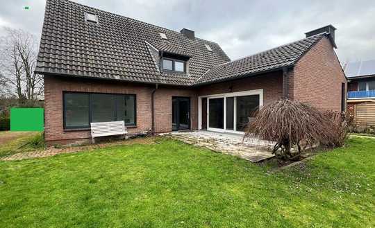 Einfamilienhaus mit Garage