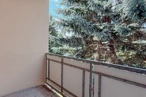 l Tolle 4-Raumwohnung l 2 Bäder l 2 Balkone l ruhige familiäre Lage – Charlottenstraße 71a, 9126 Gablenz, Chemnitz – Vorschaubild 8
