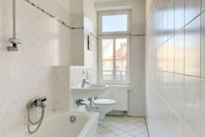 Bezugsfrei | Balkon | Aufzug | Fernwärme | Stuckdecken – Die vollständige Adresse der Immobilie erhältst du vom Anbieter., 4275 Südvorstadt, Leipzig – Vorschaubild 6