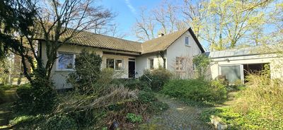 freistehendes EFH mit großem Grundstück
