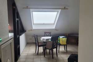 Schöne Dachgeschosswohnung direkt an der Caritas Klinik mit Garage – Rheinstraße 93, 66113 Burbach, Saarbrücken – Vorschaubild 12