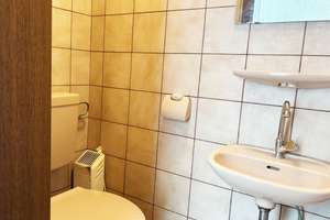 Reihenmittelhaus: 5 ZIMMER 
- STARTBEREIT für NEUEN LOOK – Die vollständige Adresse der Immobilie erhältst du vom Anbieter., 46399 Bocholt – Vorschaubild 7
