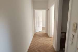 Neu renovierte Altbauwohnung: 2-Zimmer in St. Johannis