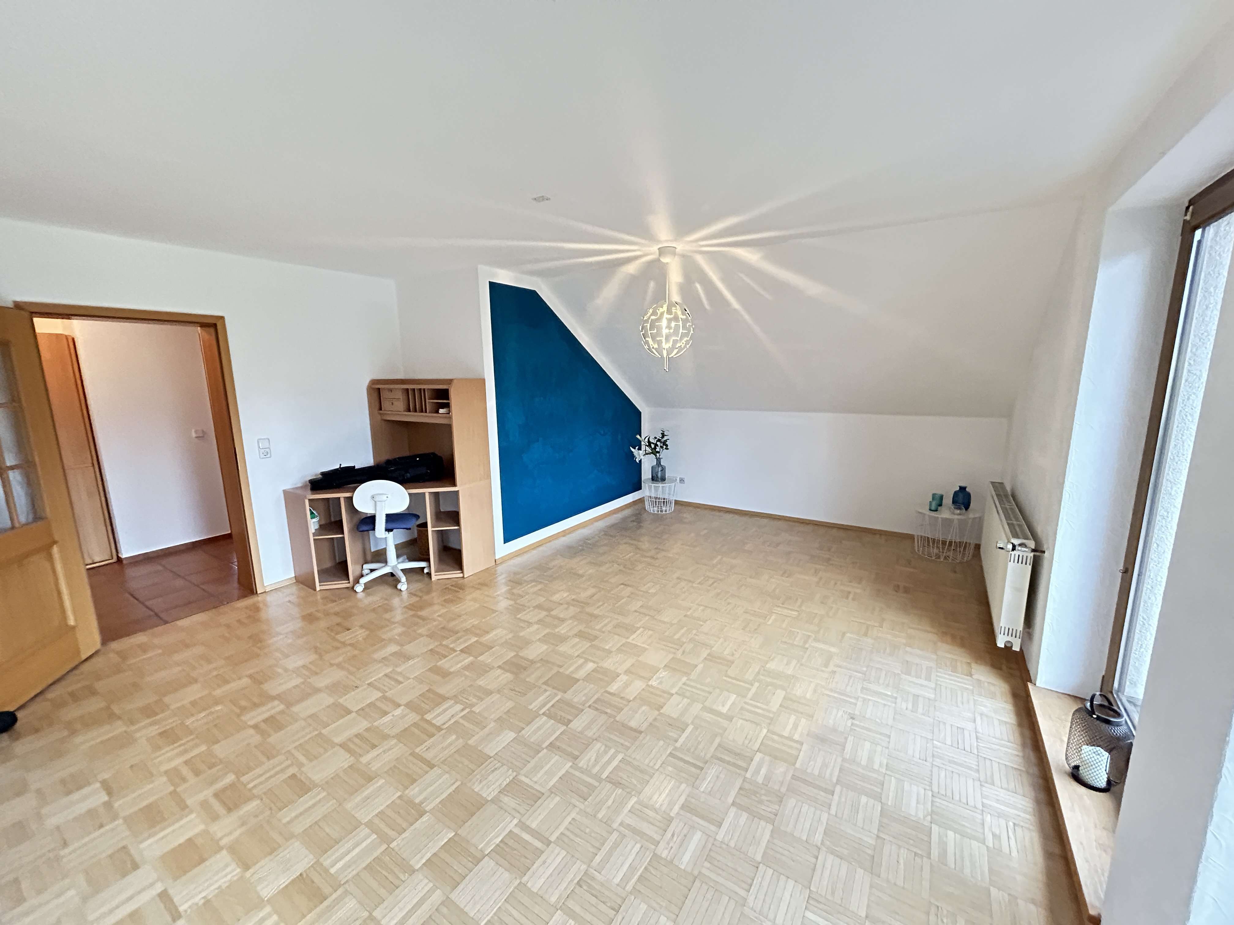 Immobilie in Diemelstadt - Zweifamilienhaus mit Doppelgarage in idyllischer Lage in Diemelstadt-Wrexen - Bild 4