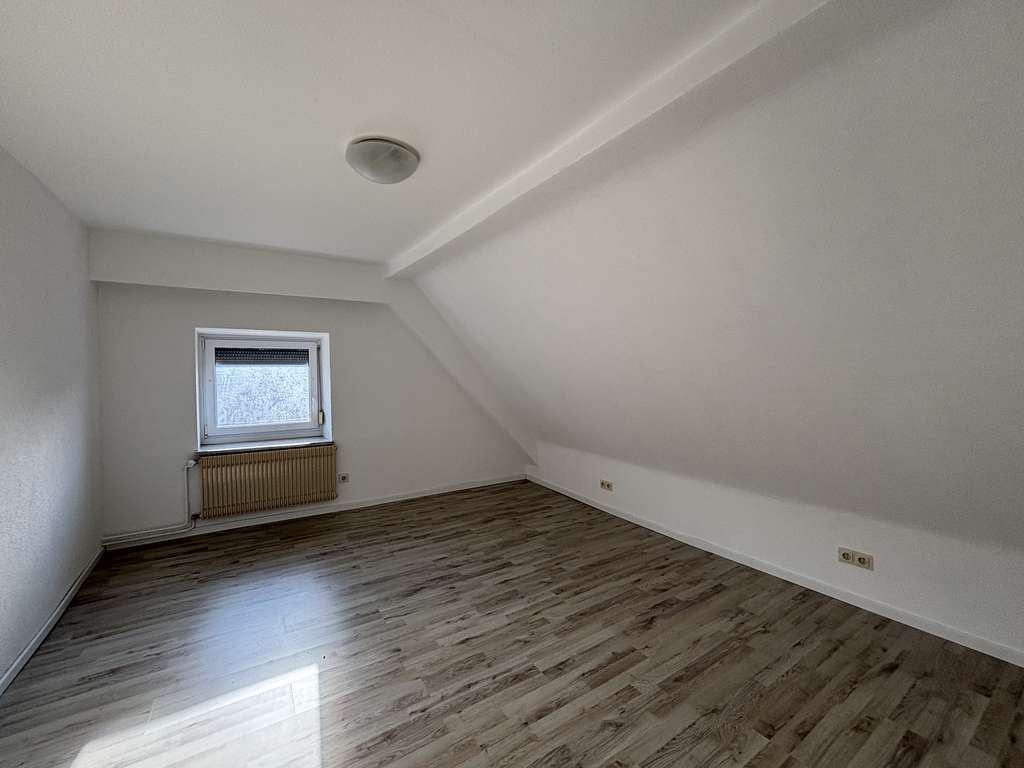 Immobilie in Engen - Landhaus mit Charme in idyllisch ruhiger Ortsrandlage - Bild 3