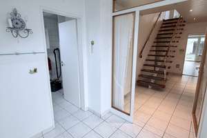 Provisionsfrei! Familienfreundliches Reihenmittelhaus, 142 m² Wohnfläche und Südgarten -opt.Garage  – Die vollständige Adresse der Immobilie erhältst du vom Anbieter., 30179 Vahrenheide, Hannover – Vorschaubild 2