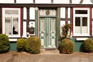 Historisches Fachwerkhaus in der Rosenstadt Eutin - mit viel Charme und Potential – Die vollständige Adresse der Immobilie erhältst du vom Anbieter., 23701 Eutin – Vorschaubild 3