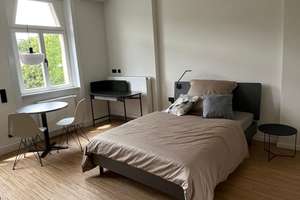 Helles City-Apartment mit Blick auf die Karlshöhe